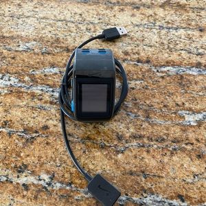 Nike running  gps watch by tomtom. Vintage! Still turns on.